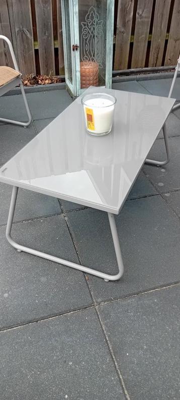 Tuintafeltje 85x45 beschikbaar voor biedingen