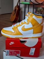 Nike Dunk High "Dark Sulfur" Maat 39, Kleding | Dames, Schoenen, Geel, Nike, Nieuw, Ophalen of Verzenden