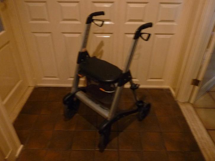 rollator access active, Diversen, Rollators, Zo goed als nieuw, Lichtgewicht, Opvouwbaar, Ophalen
