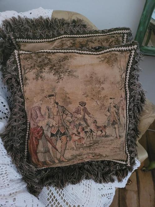 Oud gobelin kussen foto 1 t/m 5, Huis en Inrichting, Woonaccessoires | Kussens, Zo goed als nieuw, Overige kleuren, Rechthoekig