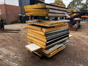 Sandwichpanelen pur pir isolatie vloerisolatie beschikbaar voor biedingen