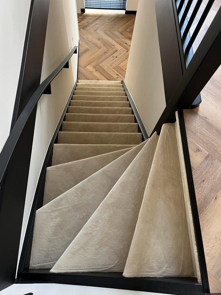 PVC Stroken  PVC Visgraat Tapijt Trapstoffering Egaliseren, Diensten en Vakmensen, Vloerleggers en Parketteurs, Garantie