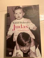 Judas - Astrid Holleeder - Familie kroniek, Ophalen of Verzenden, Gelezen, Overige