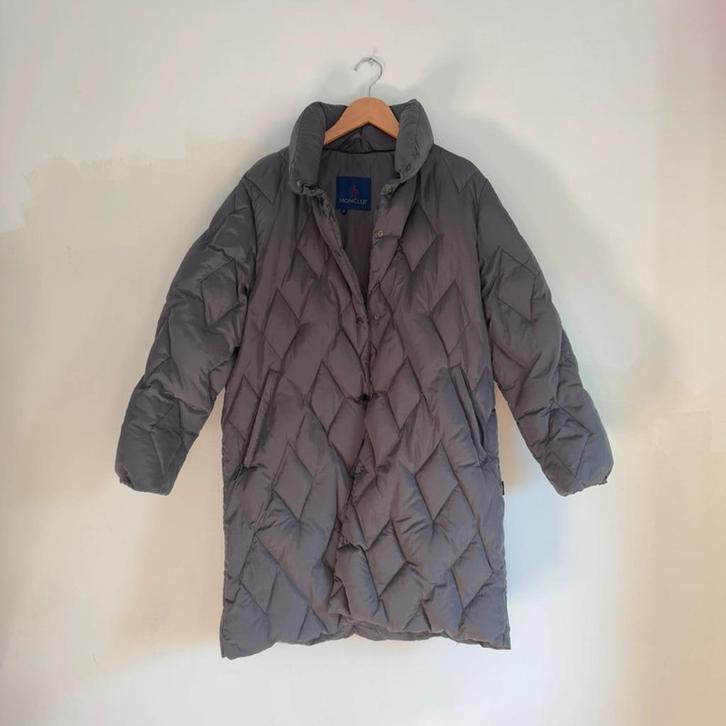Diamond Embossed Moncler Down-Fill Winter Coat maat 2, Kleding | Dames, Jassen | Winter, Gedragen, Maat 36 (S), Zwart, Ophalen of Verzenden