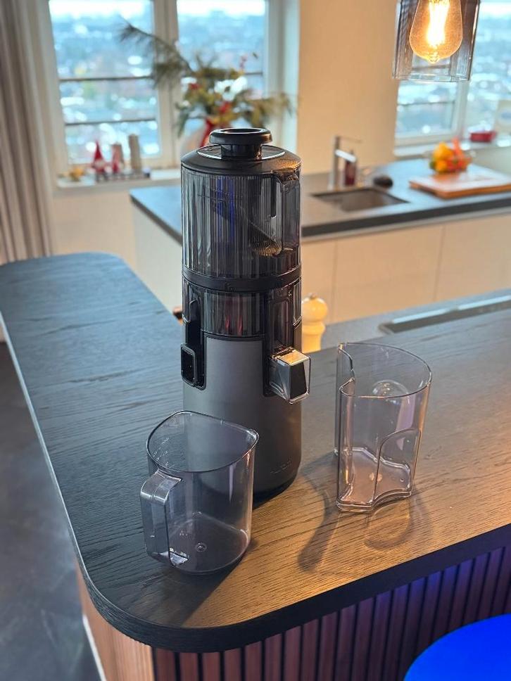 Hurom H70-FT Slowjuicer - Easy Press Line - Titanium Gray, Witgoed en Apparatuur, Juicers, Zo goed als nieuw, Slowjuicer, Elektrisch