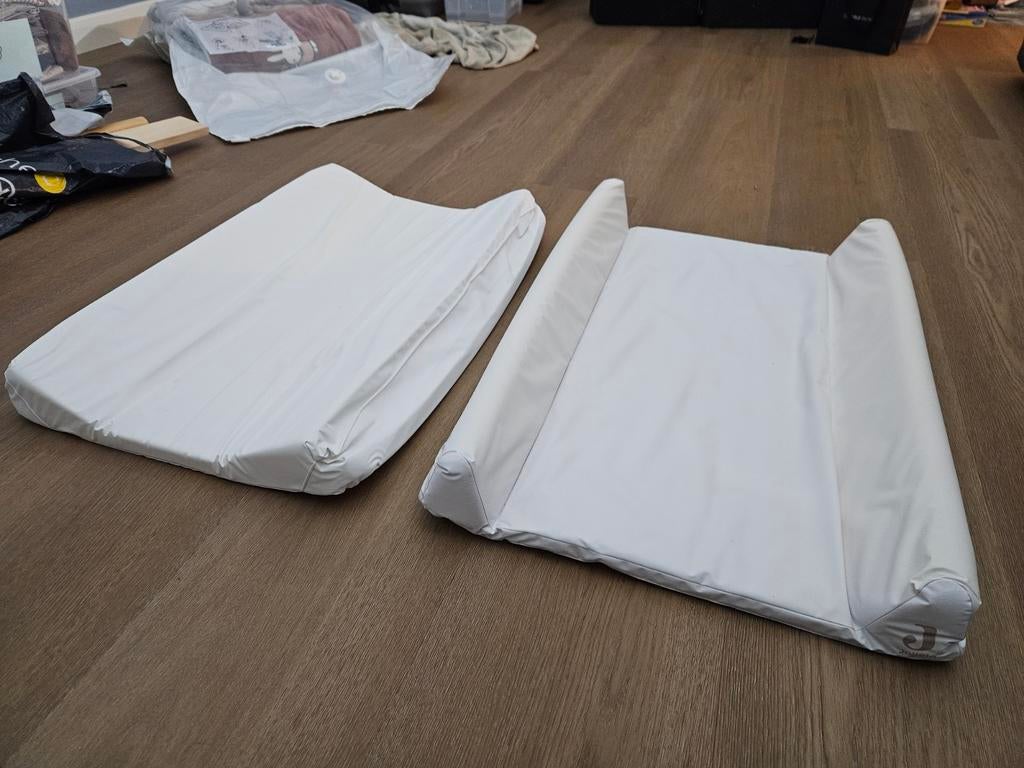 Twee Aankleedkussens - Zo goed als nieuw!, Aankleedkussen, Zo goed als nieuw, Standaard, Ophalen