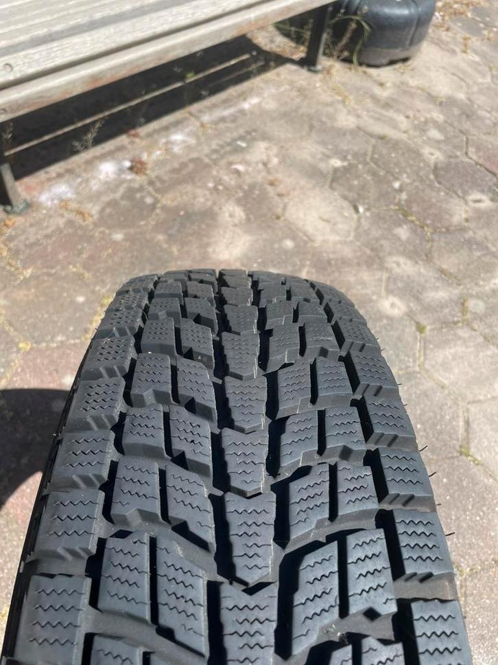 Winterbanden Dunlop Maat 225/65, Auto diversen, Auto-accessoires, Zo goed als nieuw, Ophalen of Verzenden