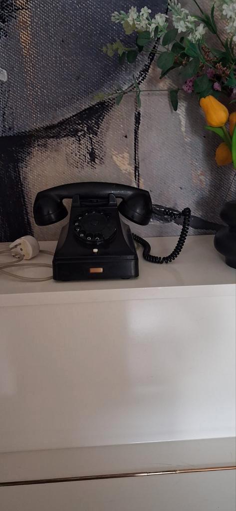 Oude Telefoon met Draaischijf - Vintage Decoratie, Antiek en Kunst, Antiek | Tv's en Audio, Ophalen of Verzenden
