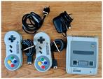 Nintendo Classic Mini SNES, Ophalen of Verzenden, Zo goed als nieuw, Met 2 controllers, Met games