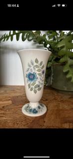 Wedgwood vaasje Clementine, Antiek en Kunst, Antiek | Vazen, Ophalen of Verzenden