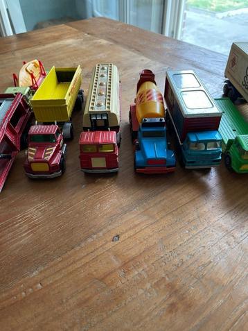 Matchbox diversen trucks en cars beschikbaar voor biedingen