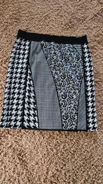 Te koop een nieuwe rok, Kleding | Dames, Zwart, Maat 42/44 (L), Nieuw, Ophalen of Verzenden