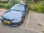 Volvo V70 2.5 R Geatronic 2003 Grijs, Auto's, Automaat, 1800 kg, 2521 cc, Vierwielaandrijving