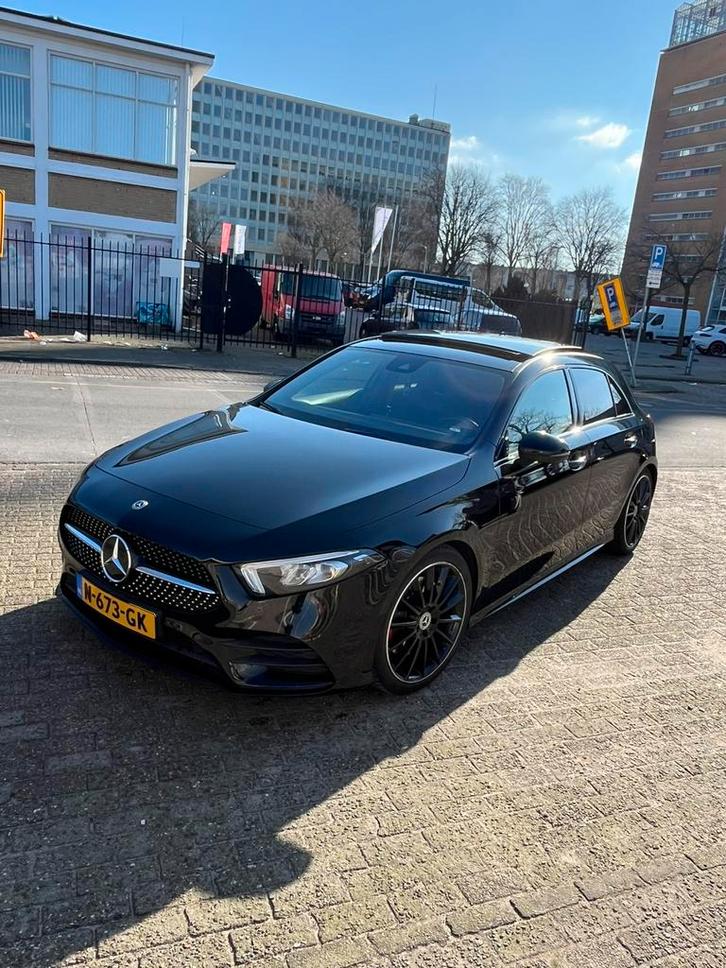 Mercedes-Benz A-Klasse A 250 224pk 7G-DCT 2018 Zwart, Auto's, Mercedes-Benz, Particulier, A-Klasse, Achteruitrijcamera, Adaptieve lichten