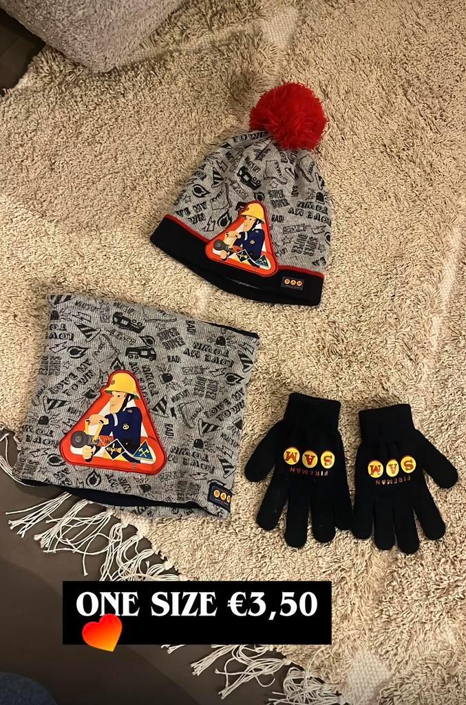 Brandweer Sam Handschoenen, Sjaal & Muts Set – 3-6 jaar, Kinderen en Baby's, Kinderkleding | Mutsen, Sjaals en Handschoenen, Zo goed als nieuw