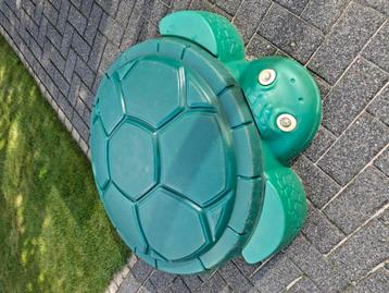 Zandbak , schildpad  beschikbaar voor biedingen