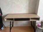 Jysk Bureau met Gebruikssporen, Huis en Inrichting, Bureaus, Ophalen of Verzenden, Gebruikt, Bureau