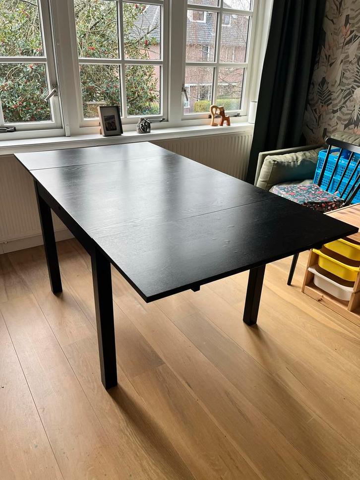 Ikea Bjursta uitschuifbare eettafel - 90x90 tot 170cm, Huis en Inrichting, Tafels | Eettafels, Gebruikt, 50 tot 100 cm, Vier personen