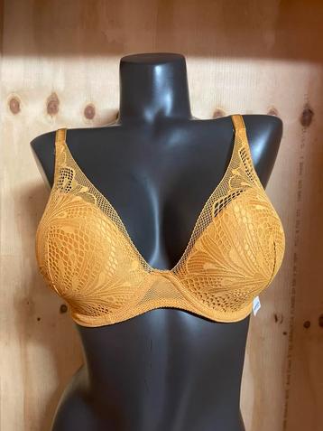 Passionata bh maat 65e en 70g model 43h934 beschikbaar voor biedingen