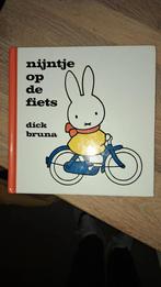 Dick Bruna - Nijntje op de fiets, Boeken, Kinderboeken | Jeugd | onder 10 jaar, Ophalen of Verzenden, Zo goed als nieuw, Dick Bruna