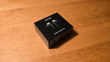 Galaxy Buds3 Pro 2025 (Nieuw / Geseald) met garantiebon beschikbaar voor biedingen