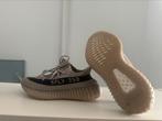 Yeezy 350 maat 7, Kleding | Heren, Schoenen, Ophalen of Verzenden, Zo goed als nieuw, Zwart, Yeezy Boost 350 V2