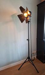 Industriële vloerlamp spotlight studiolamp, Huis en Inrichting, Lampen | Vloerlampen, Ophalen, Zo goed als nieuw, 150 tot 200 cm