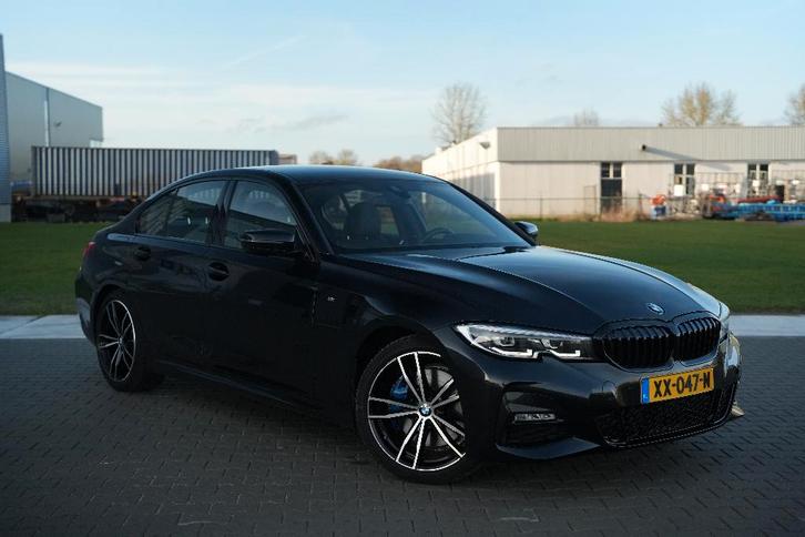 BMW 3-Serie 330i | M-Sport | Orig. NL 1e Eig. | Dealer Oh., Auto's, BMW, Particulier, 3-Serie, Benzine, Sedan, Automaat, Origineel Nederlands