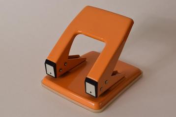 Retro vintage 2-gaats CARL Punch Japan No. 70 perforator beschikbaar voor biedingen