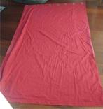 Gordijn rood 145 cm breed 250 cm lang met 8 ringen en meer, Huis en Inrichting, Stoffering | Gordijnen en Lamellen, Gebruikt, 100 tot 150 cm