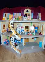 Playmobil leuk groot woonhuis met allemaal meubels, Kinderen en Baby's, Speelgoed | Playmobil, Ophalen