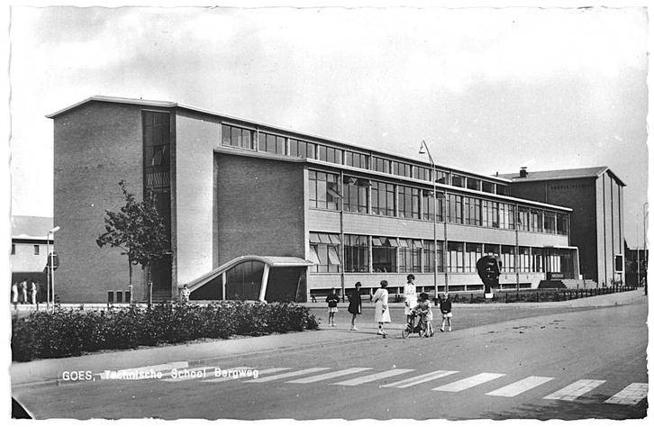 700265 Goes 1965 Technische LTS Ambachtsschool Wederopbouw, Verzamelen, Ansichtkaarten | Nederland, Gelopen, Zeeland, 1960 tot 1980