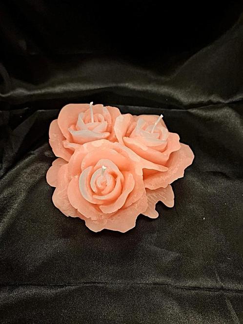 Rozen kaarsen, Huis en Inrichting, Woonaccessoires | Kandelaars en Kaarsen, Nieuw, Kaars, Minder dan 25 cm, Overige materialen