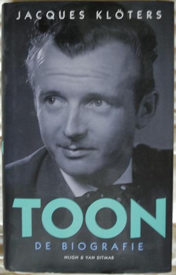 boek Toon de biografie over cabaretier Toon Hermans Kloters beschikbaar voor biedingen