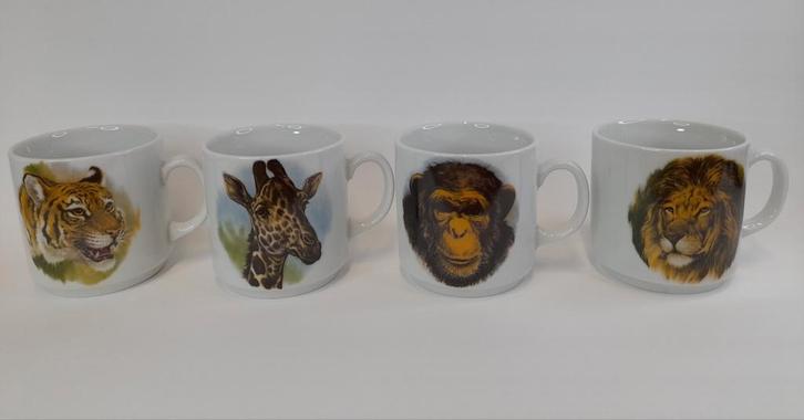 4 Dierenmokken tijger giraffe aap leeuw - vintage bavaria, Verzamelen, Dierenverzamelingen, Zo goed als nieuw, Overige typen, Wild dier