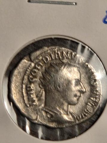 Zilveren Romeinse Munt -dubbele denarius beschikbaar voor biedingen