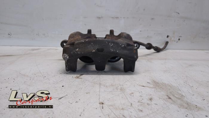 Remklauw (Tang) links-voor van een Opel Vivaro, Auto-onderdelen, Remmen en Aandrijving, Opel, Gebruikt, 3 maanden garantie, Ophalen of Verzenden