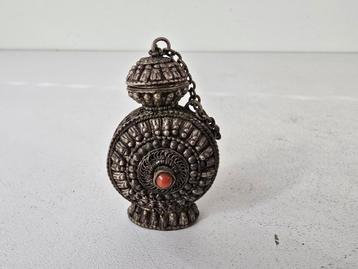 Snuifflesje, zilver, edelsteen, Tibet, begin 20e eeuw beschikbaar voor biedingen