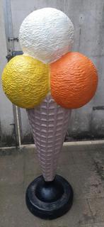 Polyester ijshoorn 145cm hoog, Ophalen, Gebruikt