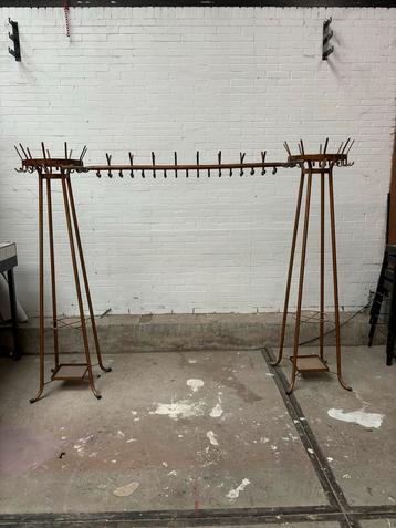 Vintage Industriële Kapstok - Robuust Design beschikbaar voor biedingen