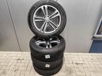 VW Tiguan 5NA 18, inch velgen met winterbanden 235/65R18, Auto-onderdelen, Banden en Velgen, 18 inch, Banden en Velgen, 235 mm