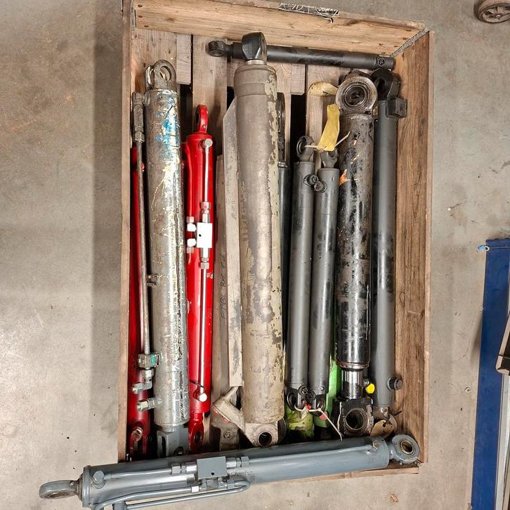 16x Diverse Cilinders - Nieuw en Gebruikt, Doe-het-zelf en Verbouw, Steigers, Overige typen, Minder dan 2 meter, Ophalen