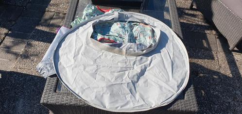 Kinderstoel dienblad met slabbetjes, Kinderen en Baby's, Overige Kinderen en Baby's, Gebruikt, Ophalen of Verzenden