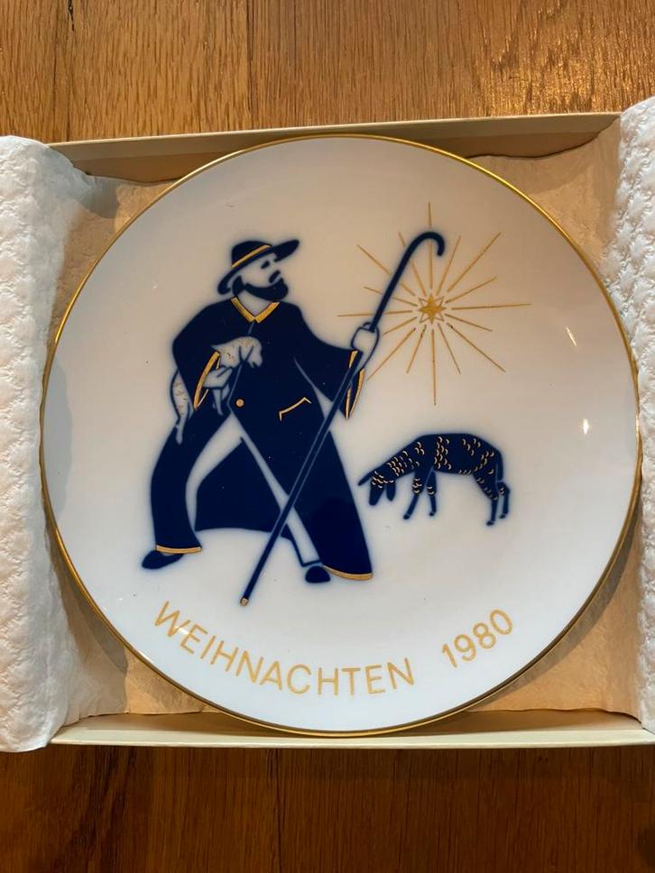 Oud kerstbordje van porselein, 1980, Antiek en Kunst, Antiek | Porselein, Ophalen of Verzenden