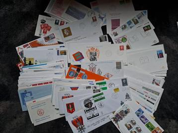 doos poststukken nederland (o.a. FDC,kinderzegels etc) beschikbaar voor biedingen