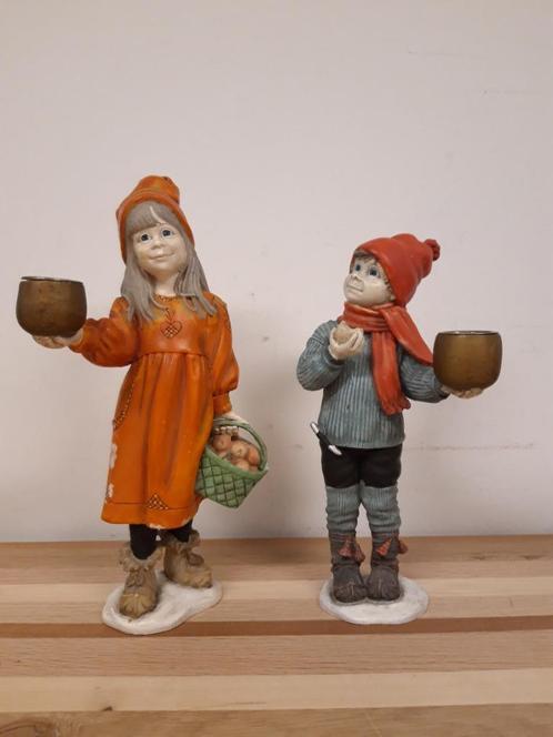 2 Figuren / kandelaars - Kerstkinderen, naar Carl Larsson, Verzamelen, Beelden en Beeldjes, Ophalen of Verzenden