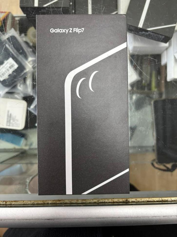 Samsung Z Flip 7, Telecommunicatie, Mobiele telefoons | Hoesjes en Frontjes | Samsung, Nieuw, Overige modellen, Verzenden