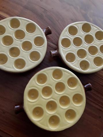 slakkenschaal. slakken schaal. made in France beschikbaar voor biedingen