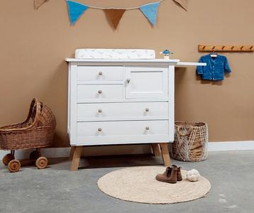 Vintage ruime commode lades wit hout ‐ optie kleur naar wens beschikbaar voor biedingen