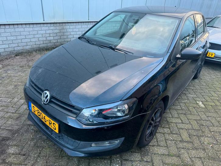 Volkswagen polo 1.2 tsi motor defect, Auto diversen, Schadeauto's, Volkswagen, Handgeschakeld, Benzine, Zwart, Ophalen of Verzenden